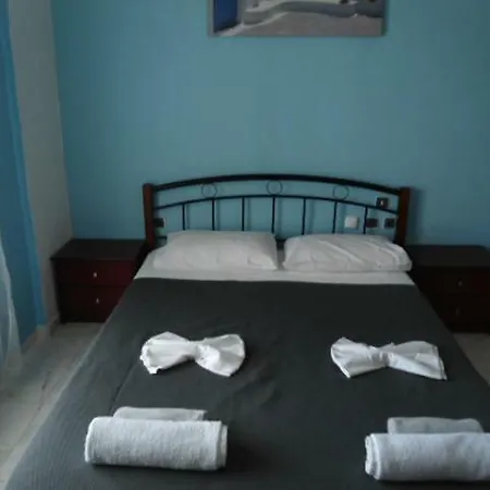 דירה Studio For 2-3 Persons 100m From The Beach פוליכרונו